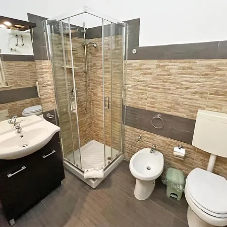 Monfenera Little Apartment *